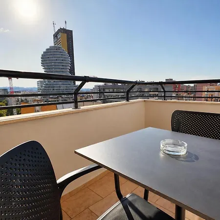 Appartement Matisse No23 With Two Balconies & Views *